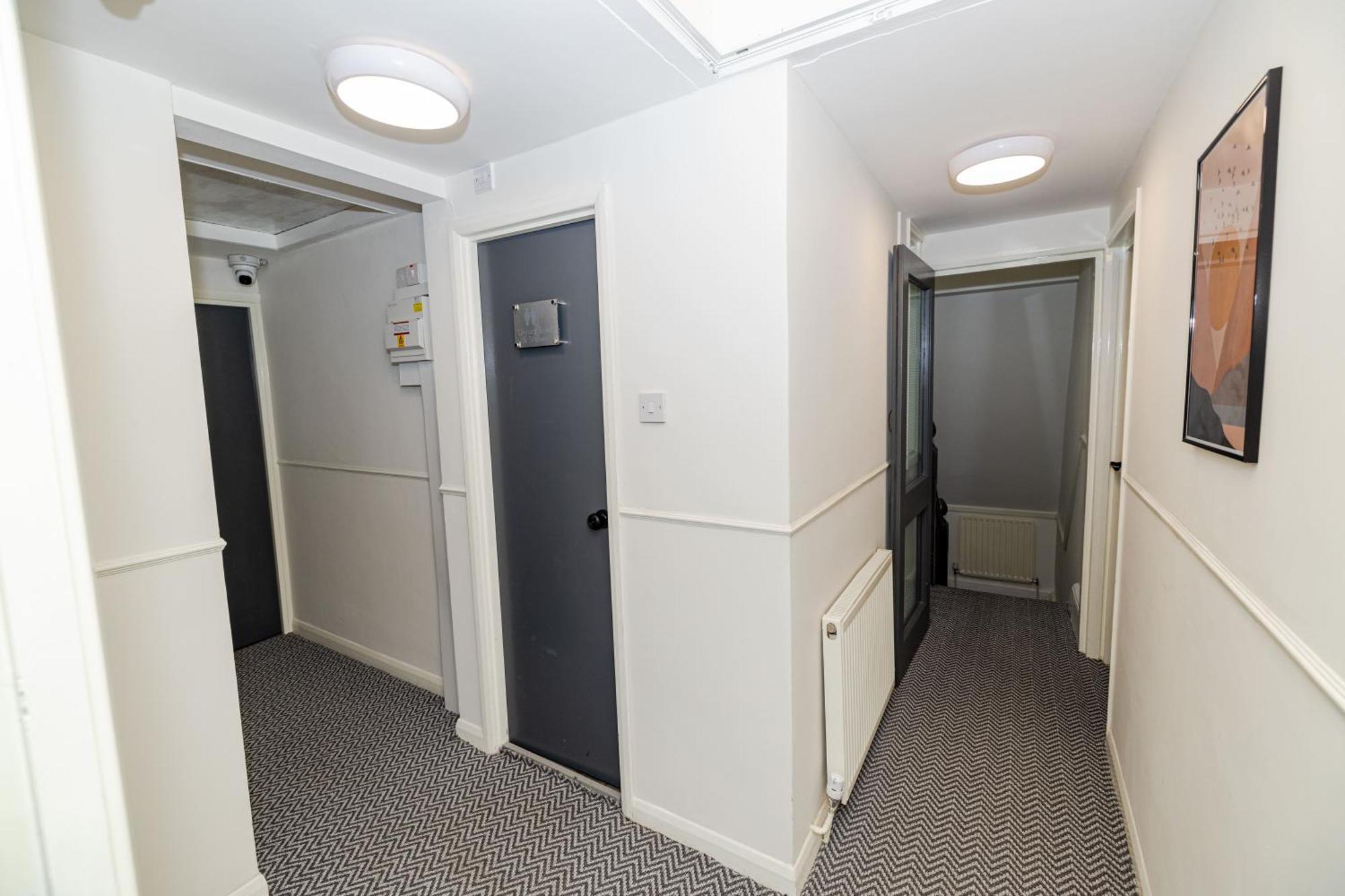 לונדון Woodford Hotel מראה חיצוני תמונה